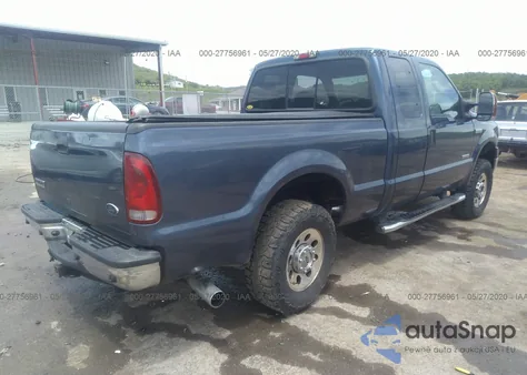 2006 Ford F250 Super Duty из США, поврежденный, VIN 1FTSX21P26EB77009